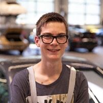 Ausbildung als Karosseriebautechniker bei der Porsche Inter Auto GmbH & Co KG Ausbildung als Karosseriebautechniker bei der Porsche Inter Auto GmbH & Co KG