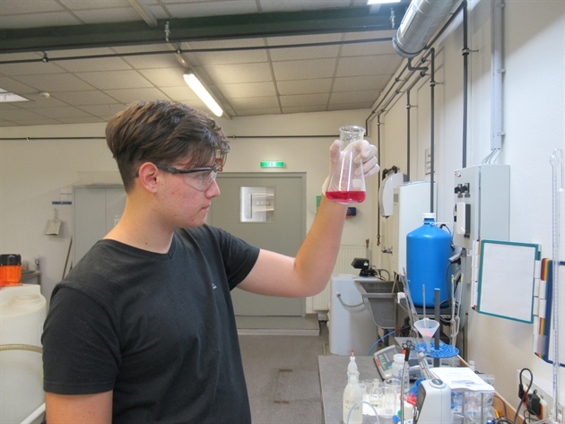 ROTO FRANK AUSTRIA GmbH: Du findest die Chemie und ihre Einsatzmöglichkeiten spannend? 