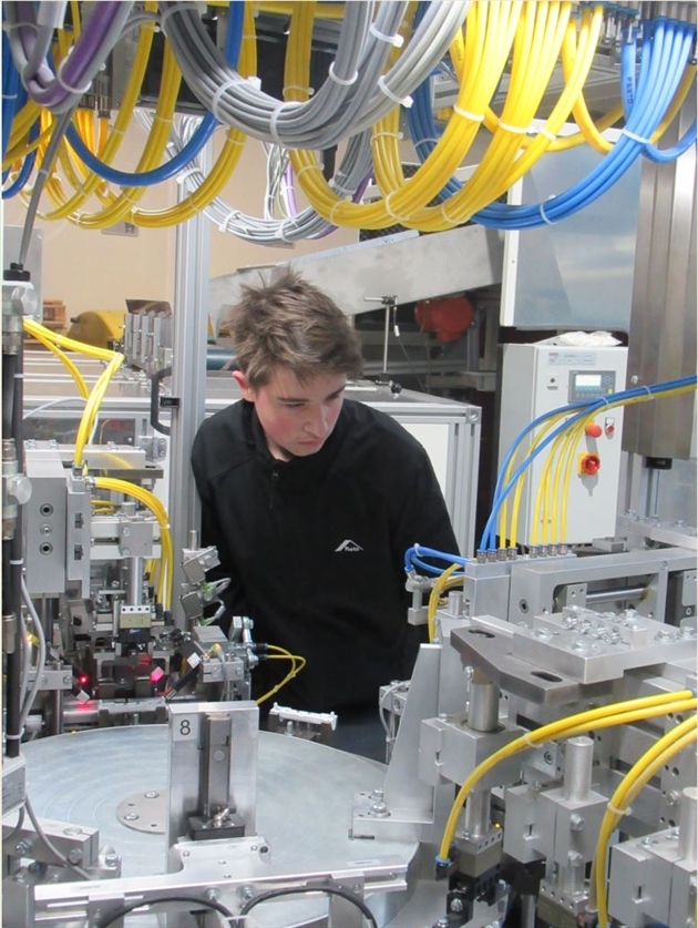 ROTO FRANK AUSTRIA GmbH: Dich fasziniert die Welt von automatisierten Fertigungsanlagen und Maschinen?