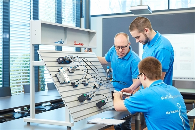 STARLIM Spritzguß GmbH: Lehre bei sterner