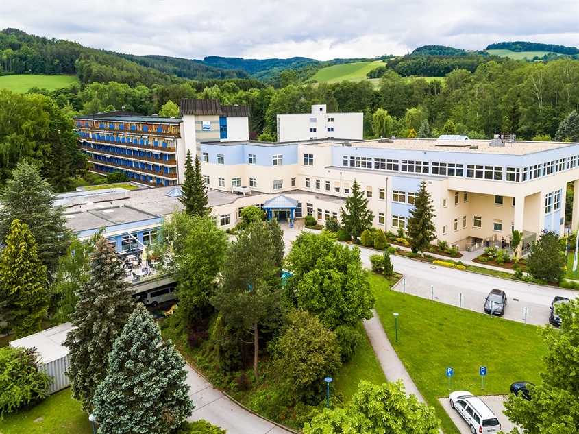 Gesundheitsresort Königsberg GmbH: Gesundheitsresort Königsberg umgeben von der Buckligen Welt