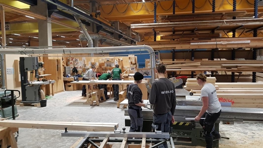 WIEHAG Holding GmbH: Arbeiten mit Holz